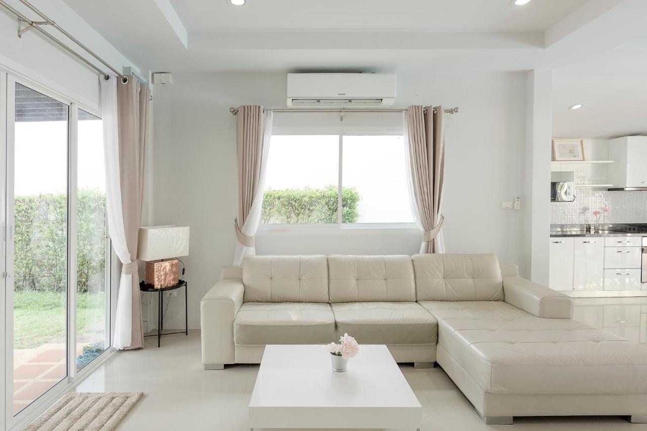 Baan Promphun Pool Villa By Bv Si Sunthon Εξωτερικό φωτογραφία