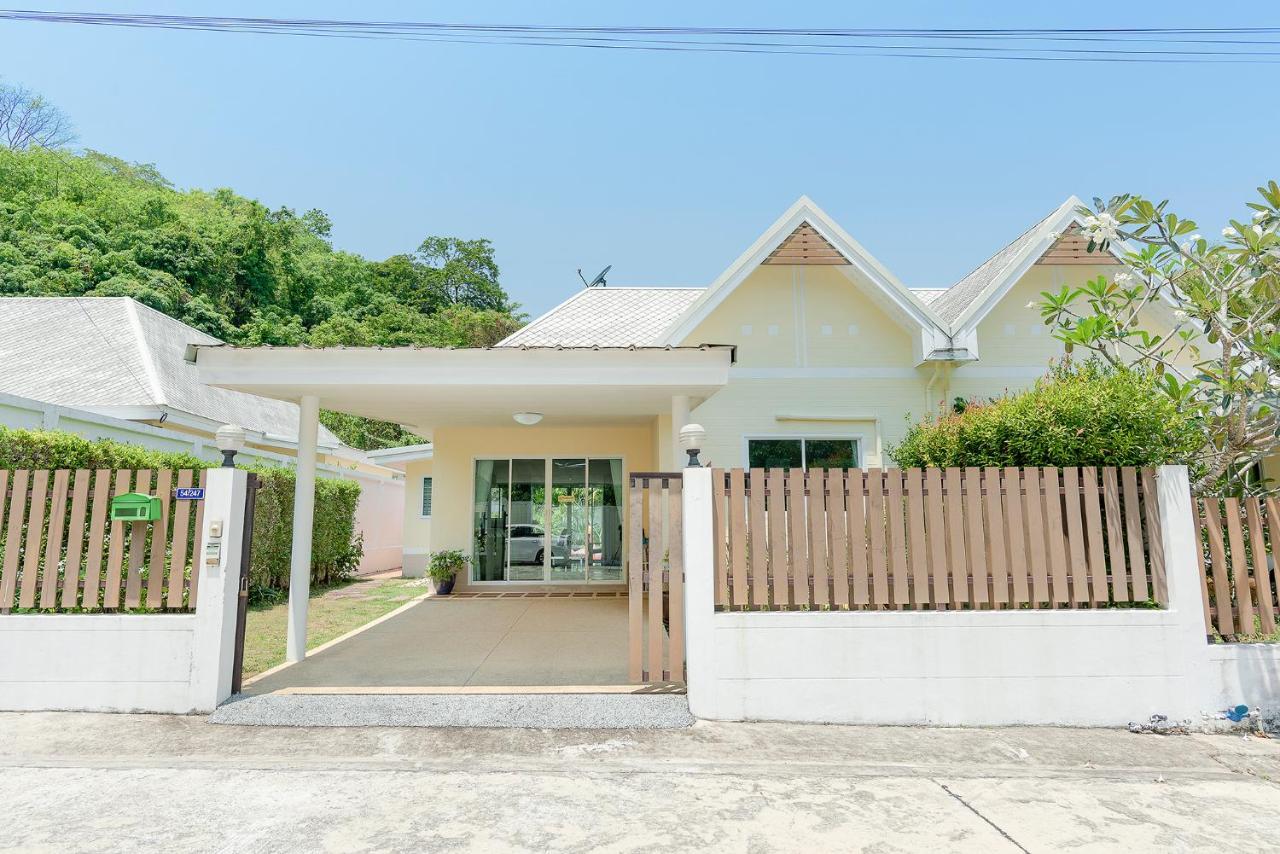 Baan Promphun Pool Villa By Bv Si Sunthon Εξωτερικό φωτογραφία